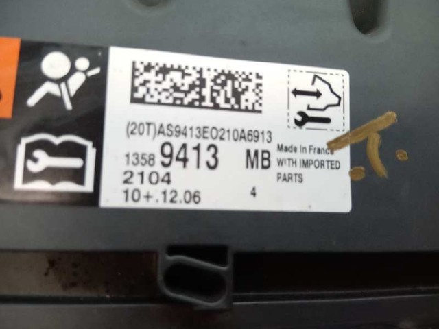 OPEL 13301067 Salpicadero  en stock Salamanca