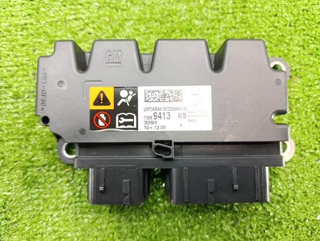 OPEL 13301067 Salpicadero  en stock Valencia