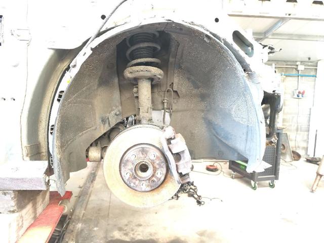 Comprar Paso de rueda delantero derecho Opel Zafira  P12 a bajo precio