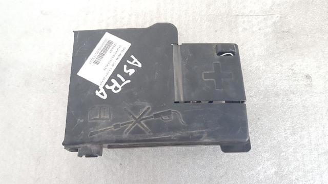 Comprar Caja de fusibles Opel Astra   a bajo precio
