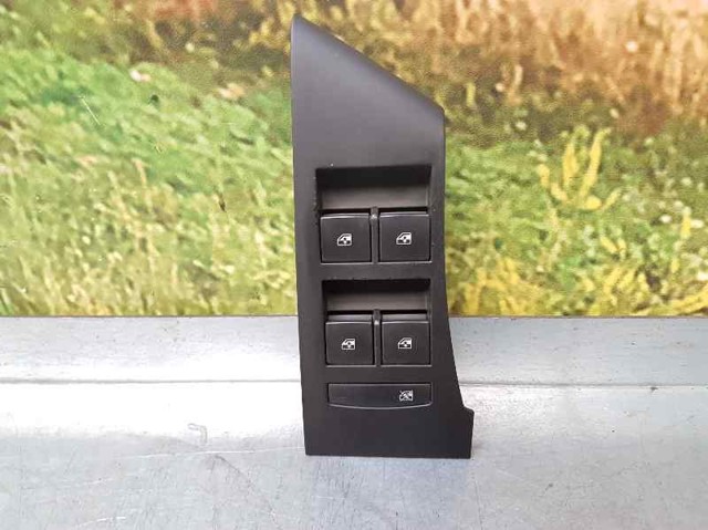 OPEL 13305011 Interruptor de elevalunas delantera izquierda  en stock Valencia