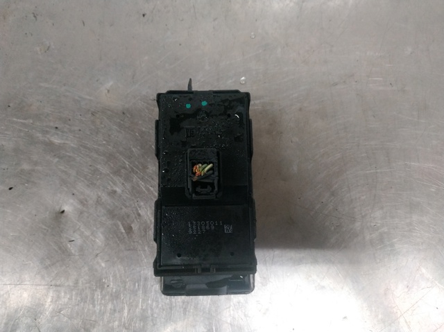 Unidad de control elevalunas delantera izquierda 13305011 OPEL