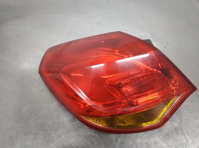 13306453 OPEL Piloto trasero exterior izquierdo  disponible Vigo
