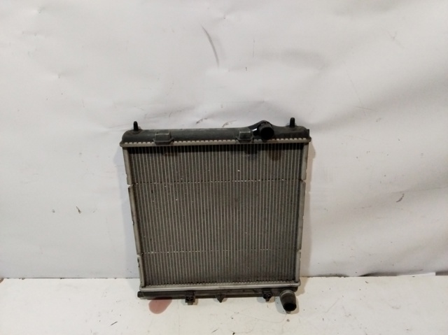 1330Q5 Radiador de refrigeración del motor  disponible Málaga
