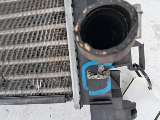 1330Y4 Radiador de refrigeración del motor  disponible Utrera