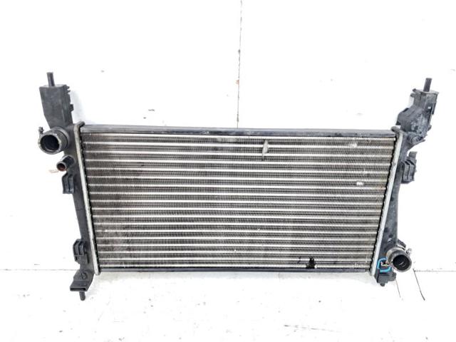 1330Y4 Radiador de refrigeración del motor  comprar en Pontevedra