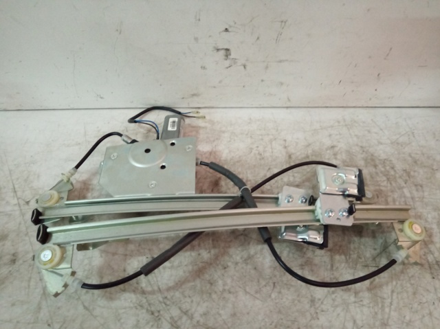 FORD 1331612 Mecanismo de elevalunas de la puerta delantera derecha  comprar en Murcia