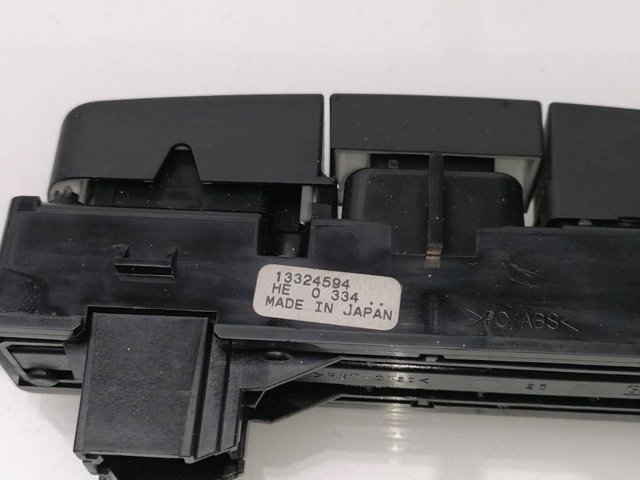 13324594 OPEL Boton de luz de emergencía  en stock Córdoba