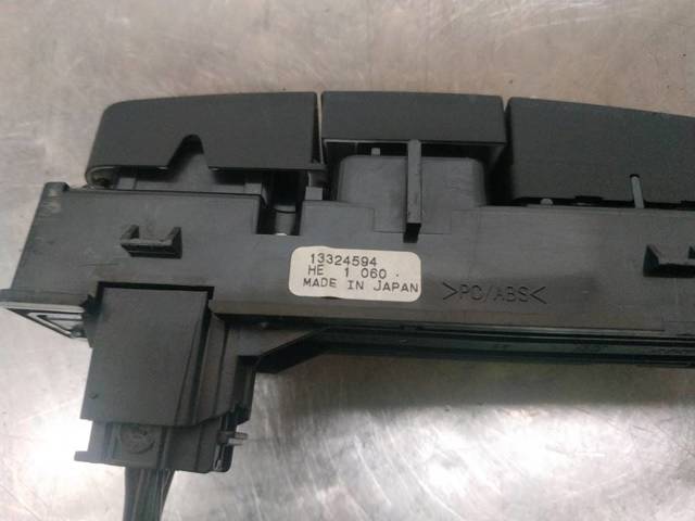 Boton de luz de emergencía para Opel Insignia  (G09)