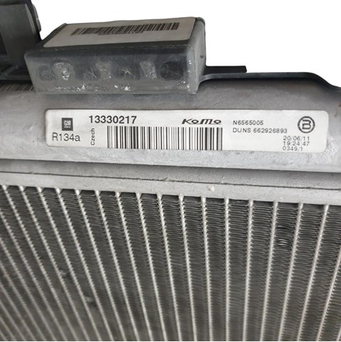 Condensador / radiador  aire acondicionado para opel insignia a 2.0 cdti (68) a20dth 13330217