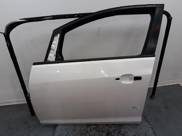 13330765 Puerta delantera izquierda  en stock Sabadell