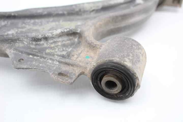 13334021 OPEL Buje delantero inferior del brazo de suspensión  comprar en Oviedo