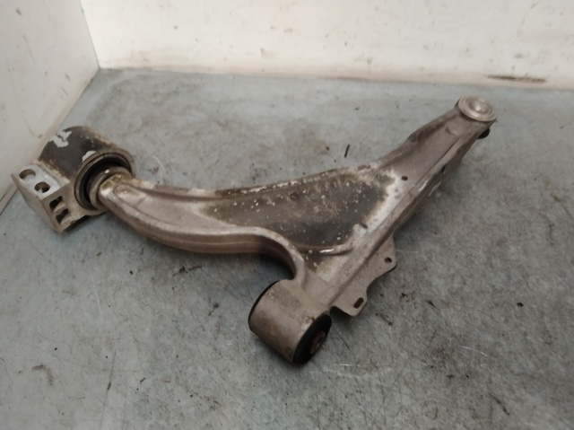 OPEL 13334021 Buje delantero inferior del brazo de suspensión  comprar en Ponferrada