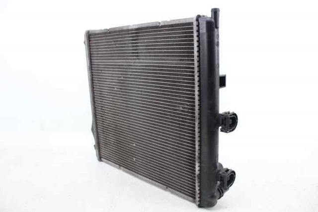 133374 Radiador de refrigeración del motor  disponible Málaga
