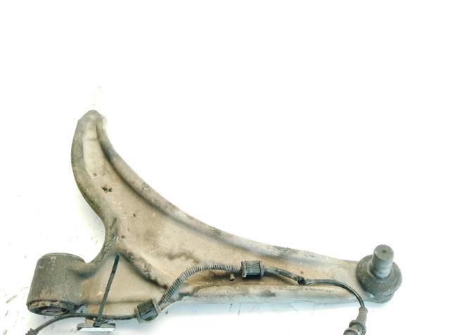 Brazo inferior izquierdo de la suspensión delantera 13359600 GM