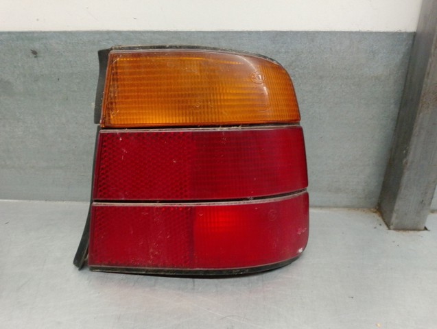 Piloto trasero exterior derecho 133690 BMW