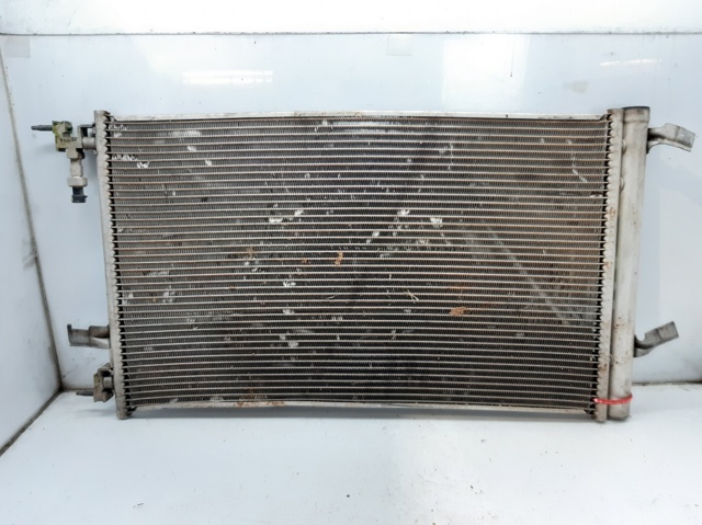 13377763 Condensador de aire acondicionado  comprar en Zaragoza