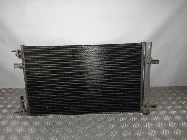 OPEL 13377763 Condensador de aire acondicionado  disponible España