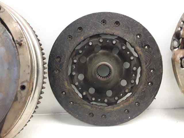134500R010 Volante de motor  disponible Utrera