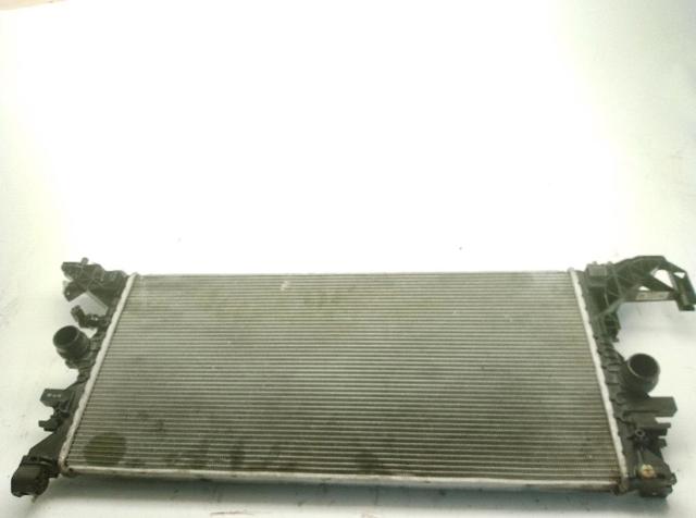 13453907 Radiador de refrigeración del motor  disponible Málaga