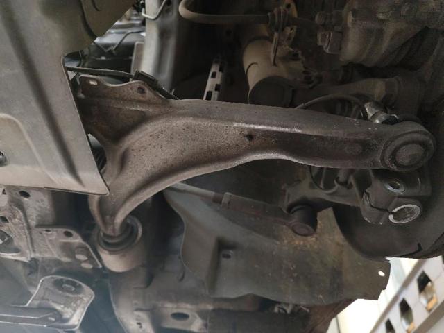 Brazo inferior izquierdo de la suspensión delantera 13461920 OPEL