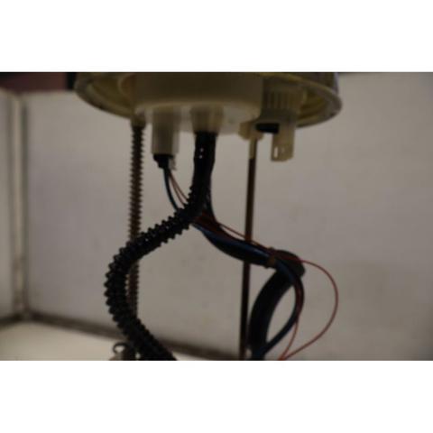 1348741080 Módulo de bomba de combustible con sensor de nivel de combustible  disponible Utrera
