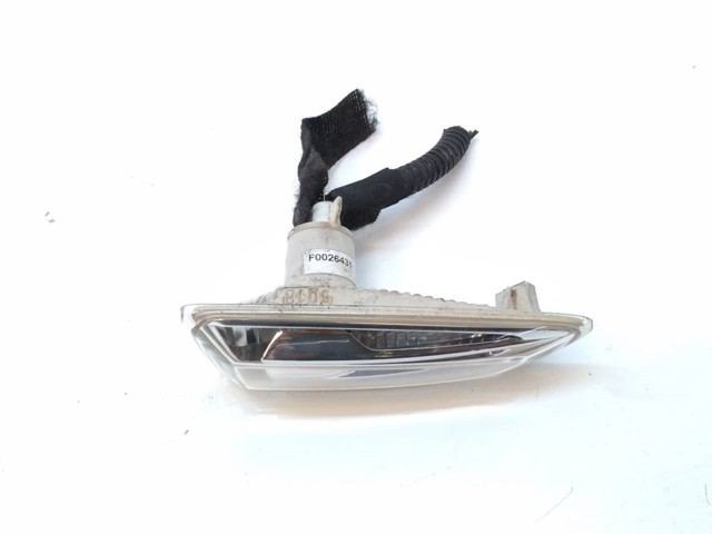 OPEL 13491089 Luz intermitente de guardabarros derecho  comprar en Murcia