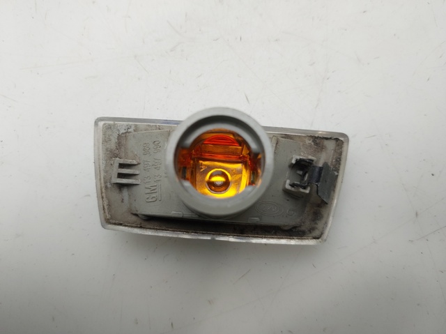 13497989 Luz intermitente de guardabarros izquierdo  en stock Sabadell