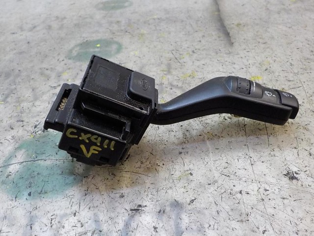 FORD 1350067 Conmutador derecho de la columna de dirección  disponible Lugo