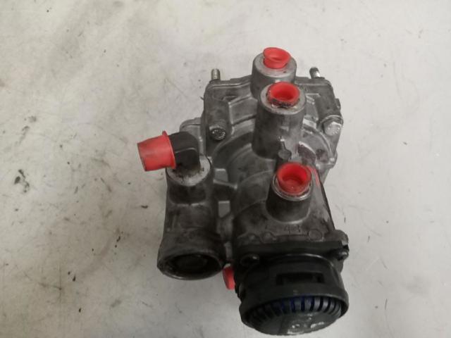 Válvula de freno de remolque 1350096 SCANIA