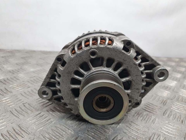 Alternador del motor 13501719 GM
