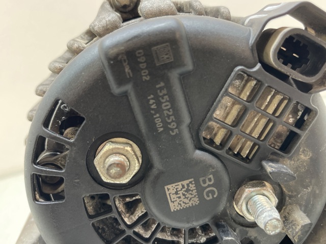 13502595 GM Alternador  disponible Alicante