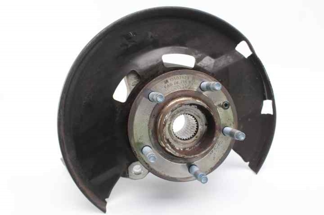13502829 GM Cubo de rueda delantero  disponible Ourense