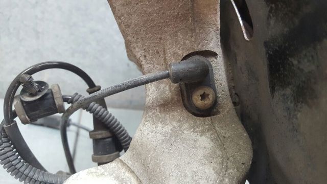 OPEL 13502829 Buje de rueda delantero  en stock Salamanca