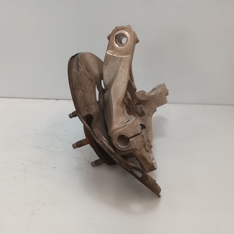 13502829 Cubo de rueda delantero  disponible Utrera
