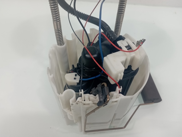 Bomba de gasolina 13503672 GM