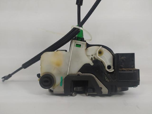 13503808 Cerradura de la puerta trasera derecha  disponible Burgos