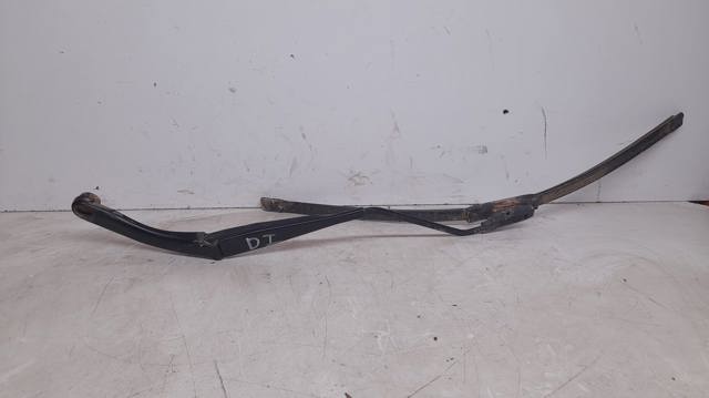 Brazo del limpiaparabrisas, lavado de parabrisas, luna delantera 1353217080 Peugeot/Citroen