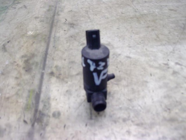 FORD 1357105 Bomba de agua limpiaparabrisas, delantera comprar Pamplona