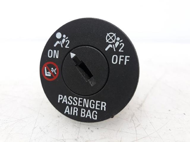 13577258 OPEL Botón de desactivación del airbag comprar Alcalá