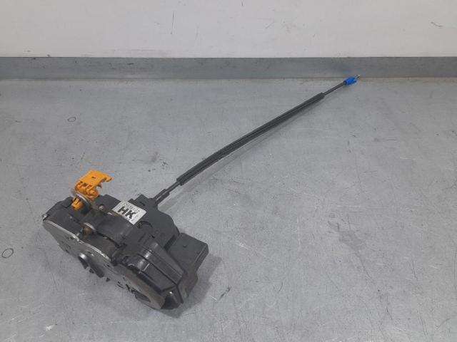 Cerradura de puerta lateral 13579522 GM
