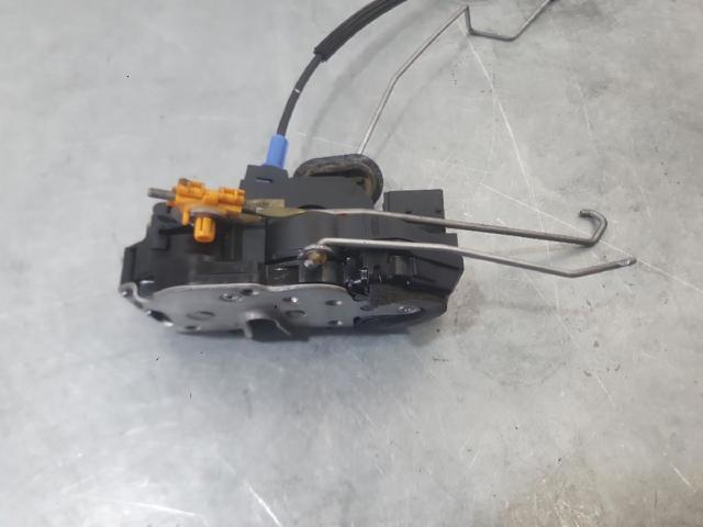 13579522 OPEL Cerradura de puerta delantera izquierda  disponible Alicante