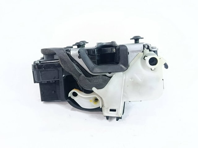 13579523 Cerradura de puerta delantera derecha  disponible Utrera