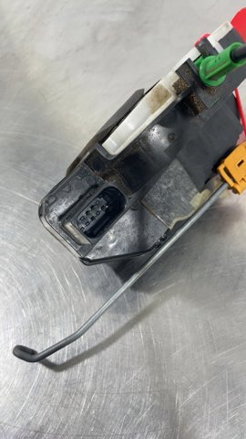 13579523 OPEL Cerradura de puerta delantera derecha comprar Alcalá