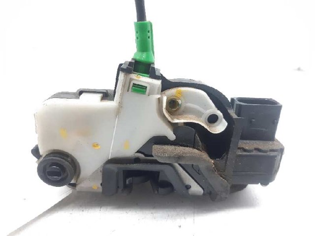 13579556 OPEL Cerradura de la puerta trasera derecha  disponible Alicante