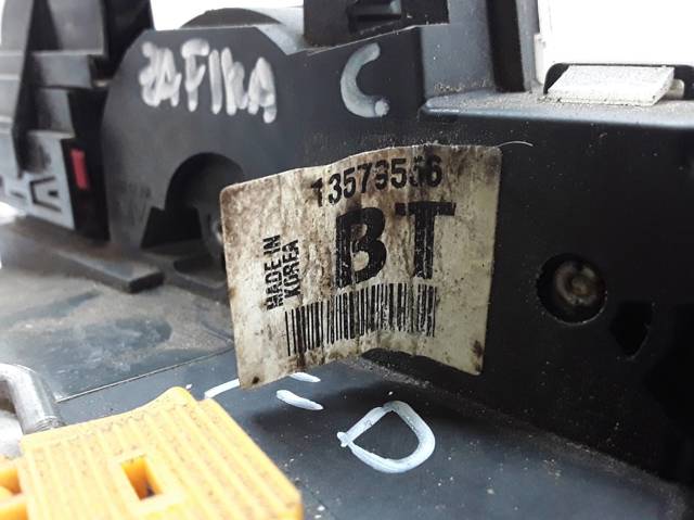 13579556 OPEL Cerradura de la puerta trasera derecha  en stock Córdoba