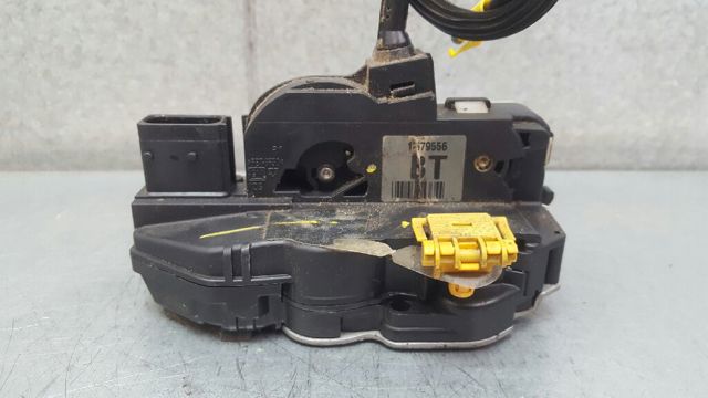 13579556 Cerradura de la puerta trasera derecha comprar Sevilla