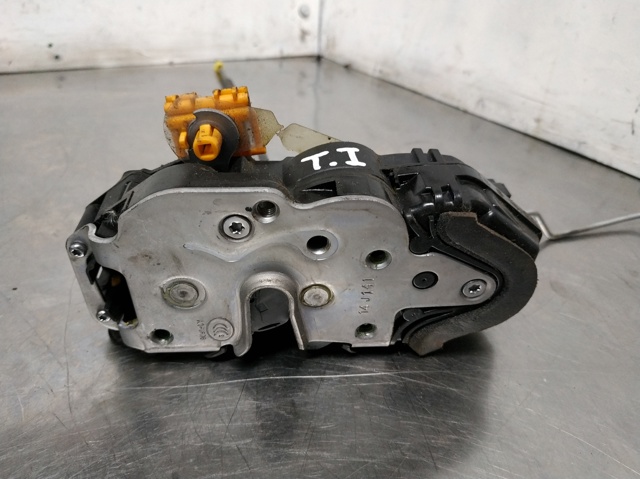 OPEL 13579557 Cerradura de puerta trasera izquierda comprar Pamplona
