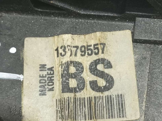 OPEL 13579557 Cerradura de puerta trasera izquierda  comprar en Ponferrada