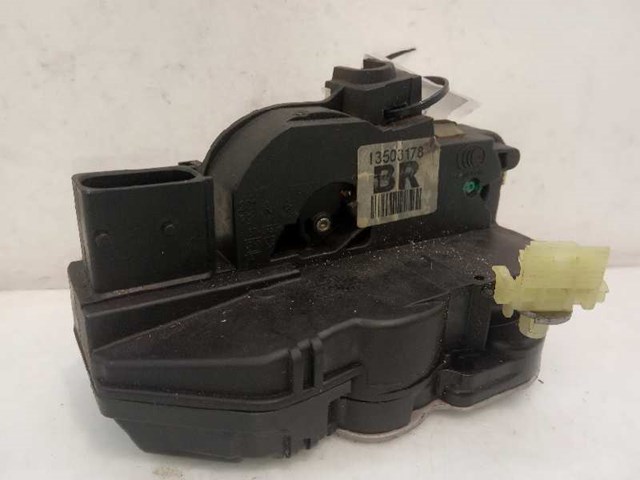 GM 13579566 Cerradura de la puerta trasera derecha  disponible Valladolid